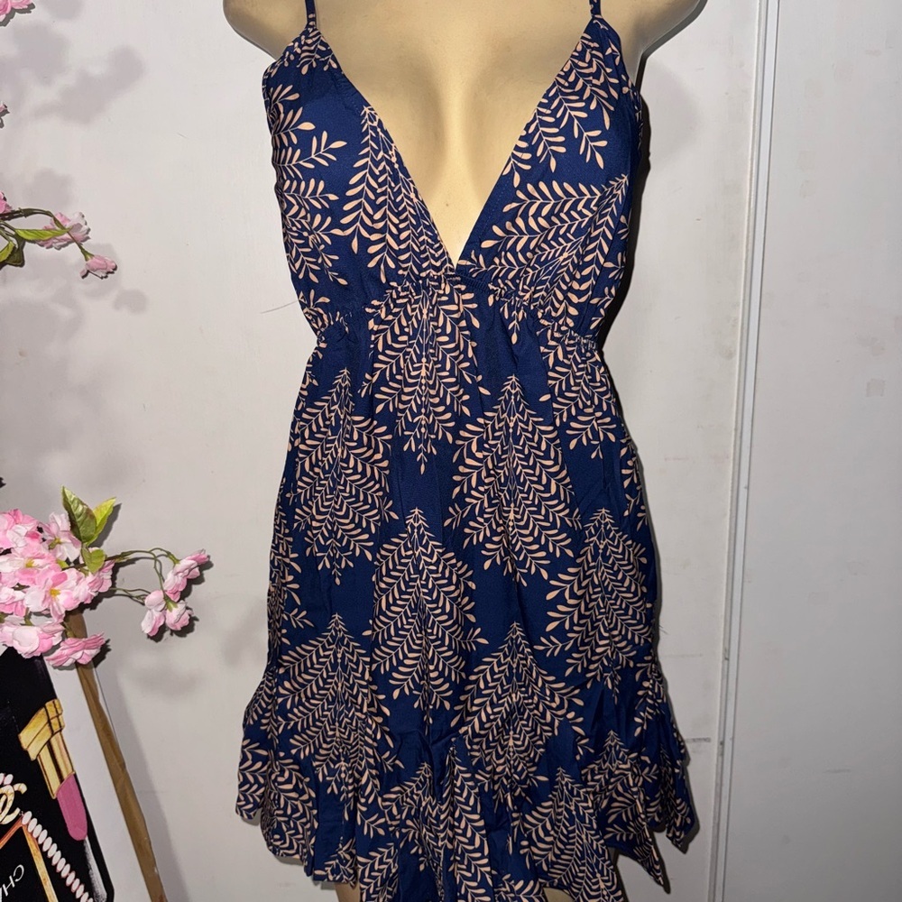 Elegant Blue and brown Leaf Print Dress - Picture 3 of 8